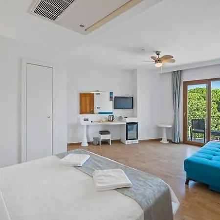 Kumluk 2* ダッチャ